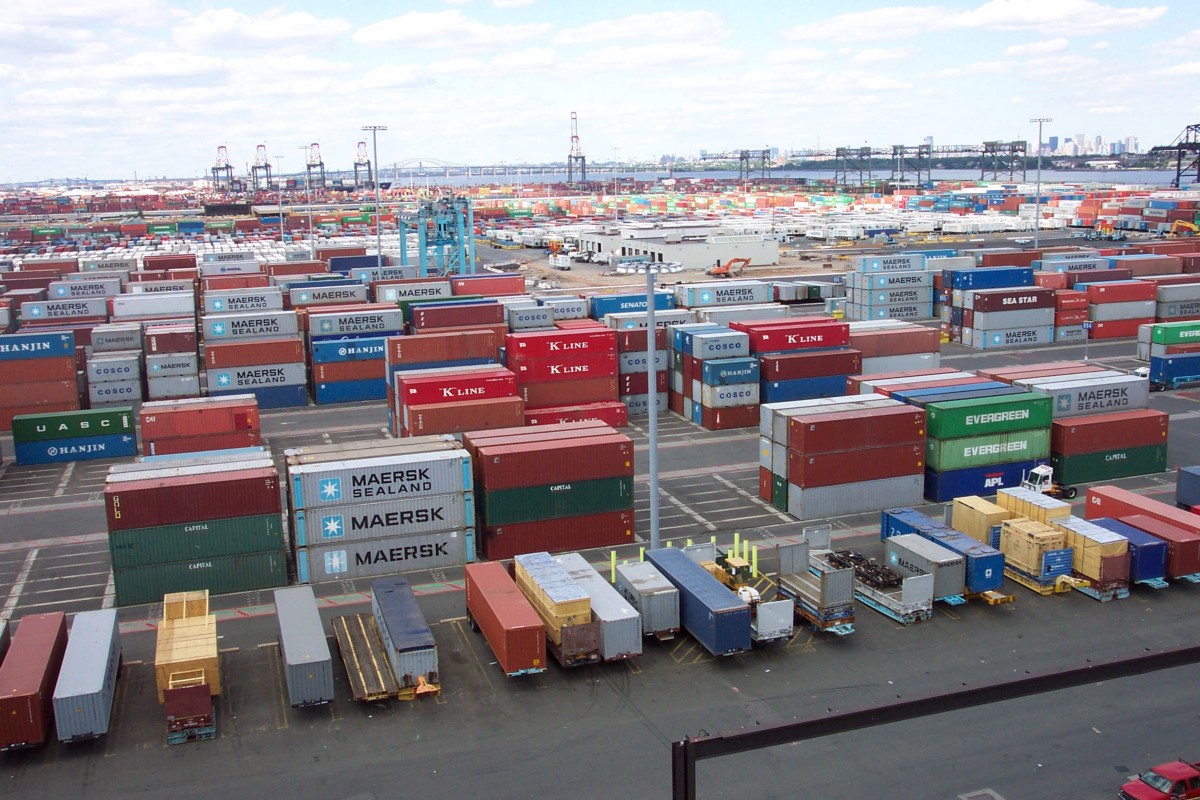 Docker vs Embedded – Manuel Rubio – Medium